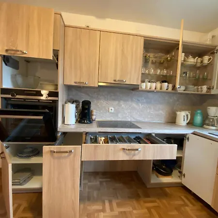 Apartment Mit Blick Auf Herkules Mit Parkplatz *