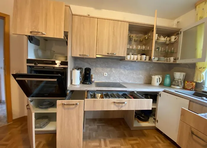 Lägenhet Mit Blick Auf Herkules Mit Parkplatz *