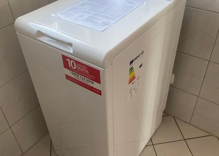 Mit Blick Auf Herkules Mit Parkplatz Kassel